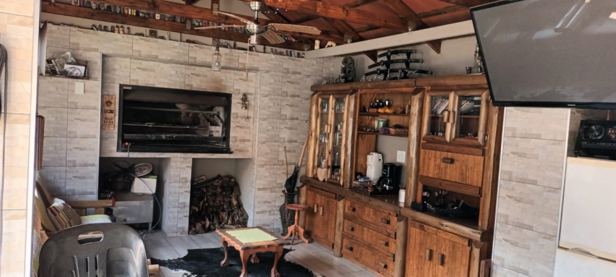 3 Bedroom Property for Sale in Vaalpark Free State